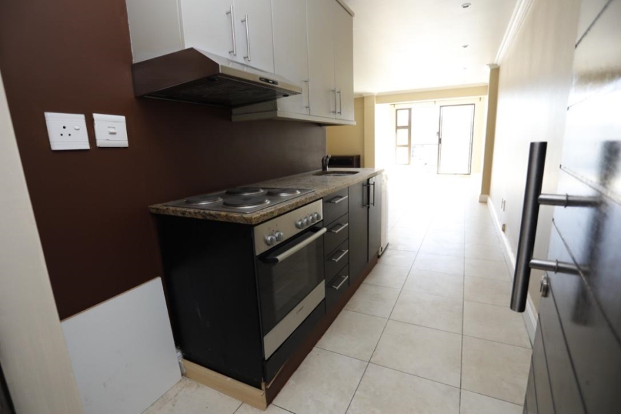 To Let 1 Bedroom Property for Rent in Sea Point Western Cape